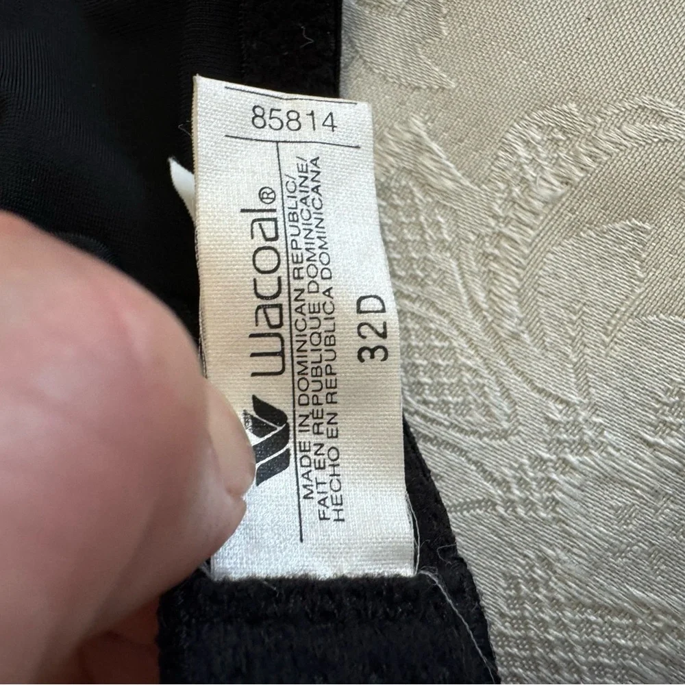 Wacoal‎ Bra Size 32D Bodysuede Ultra Full Figure Seamless Underwire Black 85814